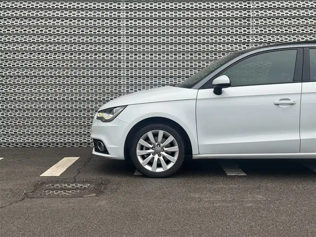 Audi A1 2013 30 TFSI Sportback Ego