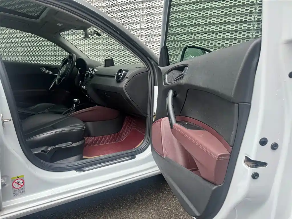 Audi A1 2013 30 TFSI Sportback Ego