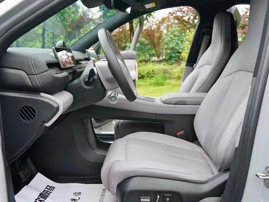 NIO EC6 2024 75kWh