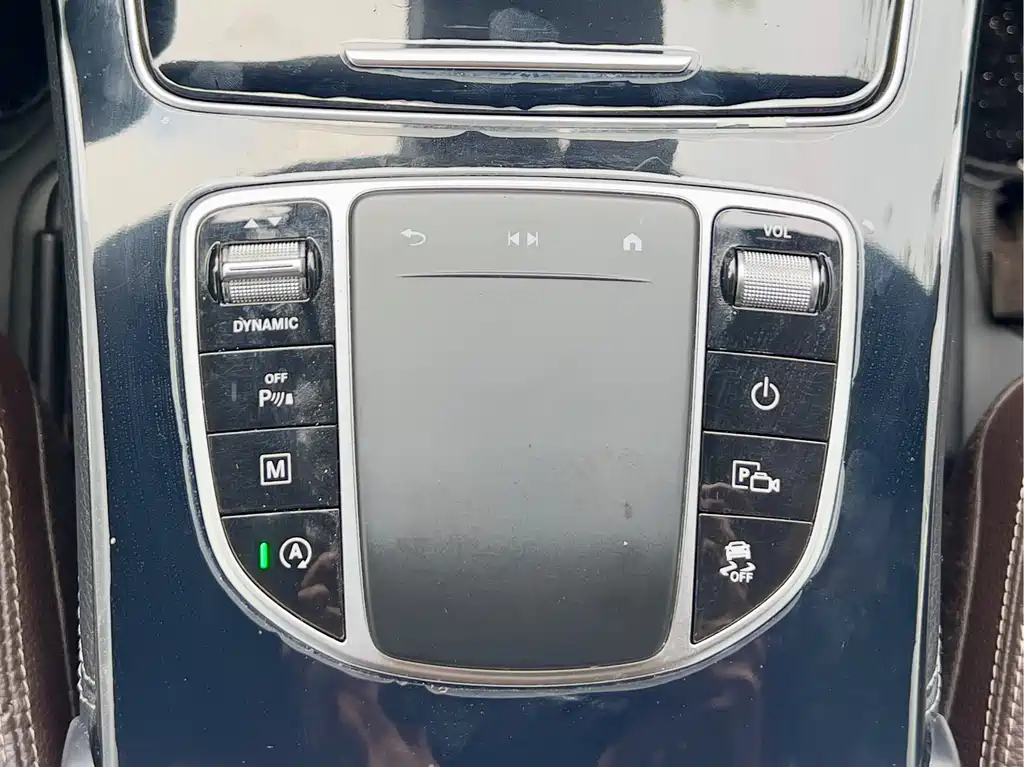 Mercedes-Benz GLC 260 L 4MATIC Dynamic Edition (2020 Facelift)