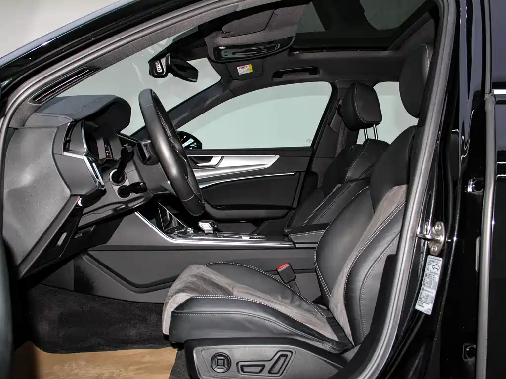 Audi A6L 2021 40 TFSI Luxury Dynamic Edition