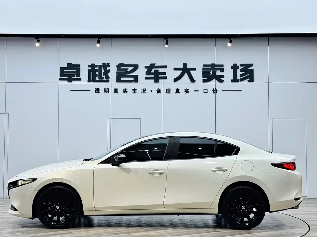 Mazda3 Axela 2022 2.0L Automatic Zhiya Obsidian Edition