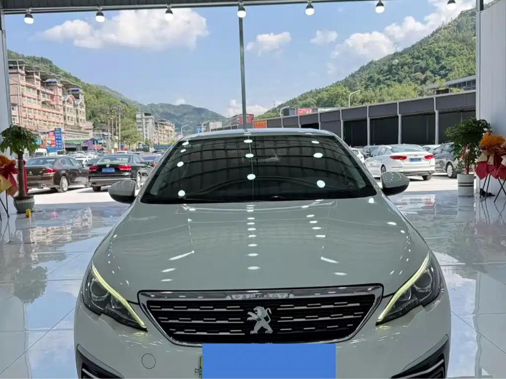 Peugeot 308 2016 230THP Manual Fashion Edition