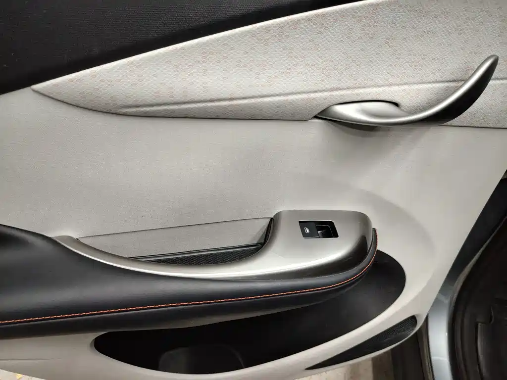 BYD Dolphin 2021 405km Fashion Edition