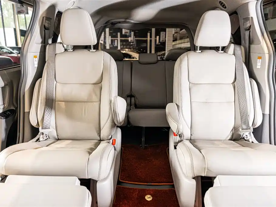 2018 Toyota Sienna 3.5L US Spec