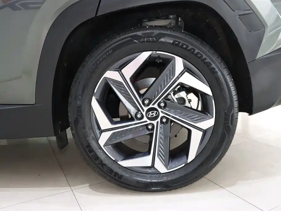 Tucson L 2023 1.5T DLX Luxury Edition