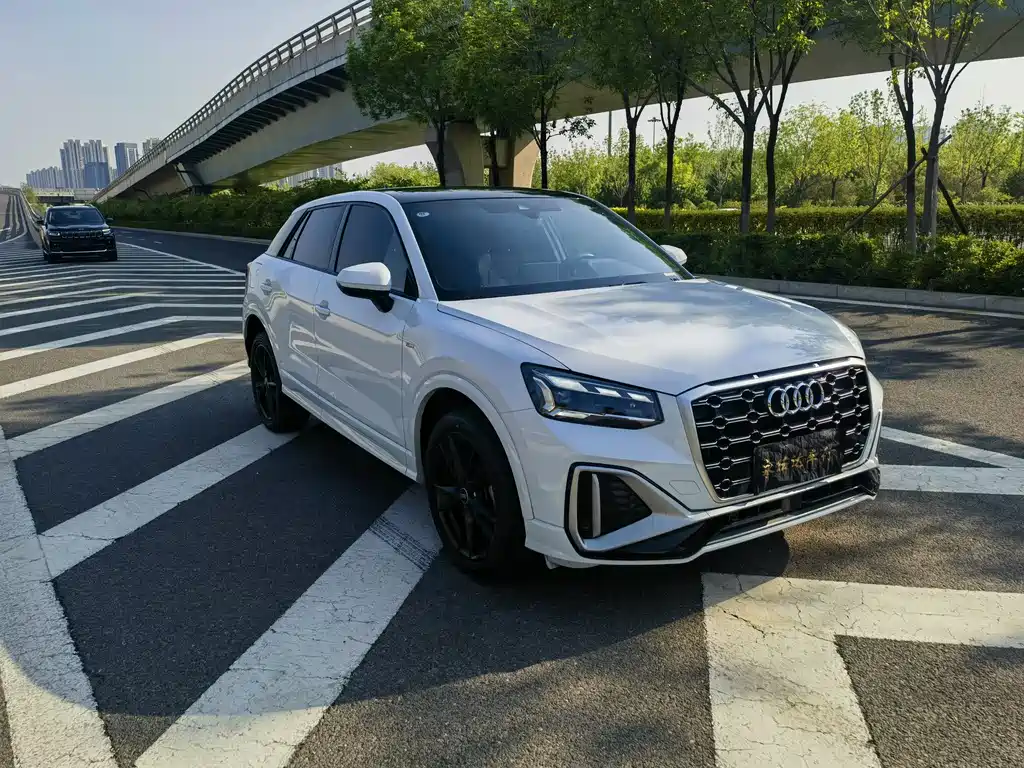 Audi Q2L 2022 35 TFSI Fashion Elegant Edition