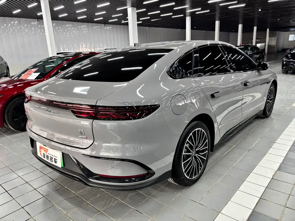 BYD Han 2025 DM-i 125km LiDAR Intelligent Driving