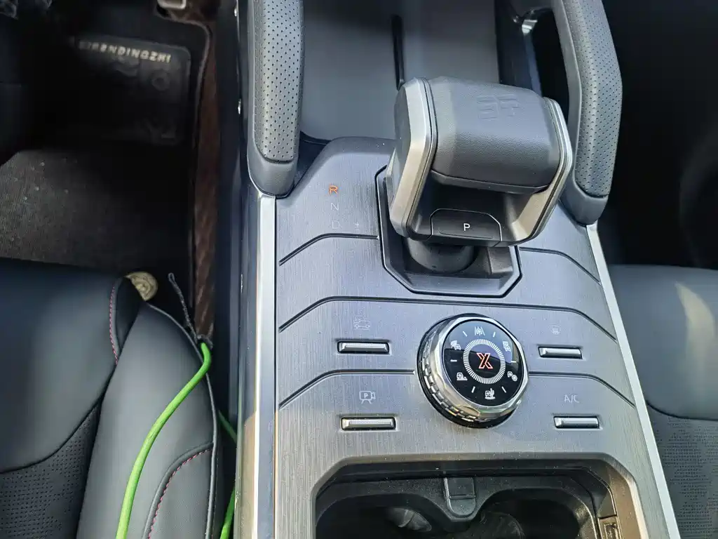 Jetour Traveler 2023 2.0T AWD Cross