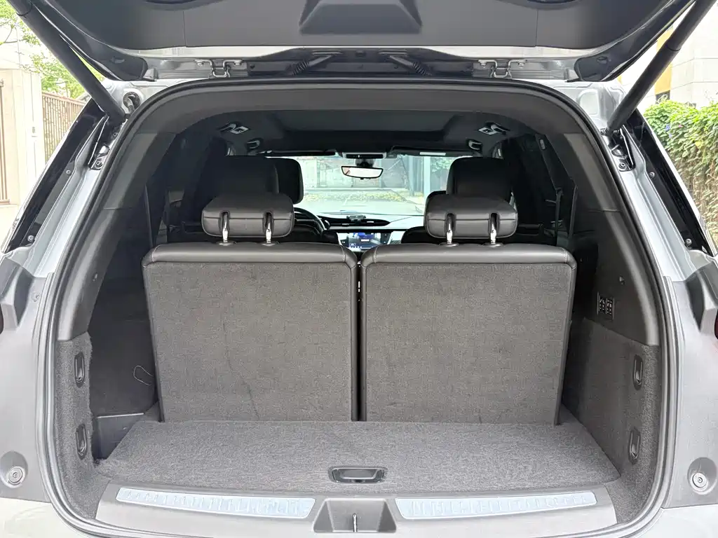 Cadillac XT6 2022 2.0T AWD Luxury 6-Seater