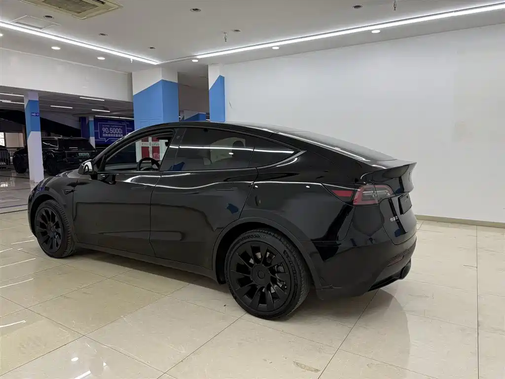 Tesla Model Y 2022 RWD