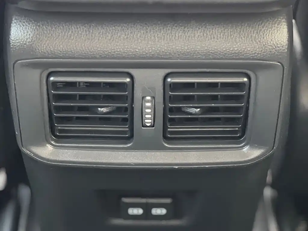 Toyota Wildlander 2023 2.0L CVT FWD Luxury PLUS Edition