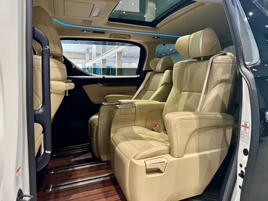 Alphard 2015 3.5L Luxury Edition