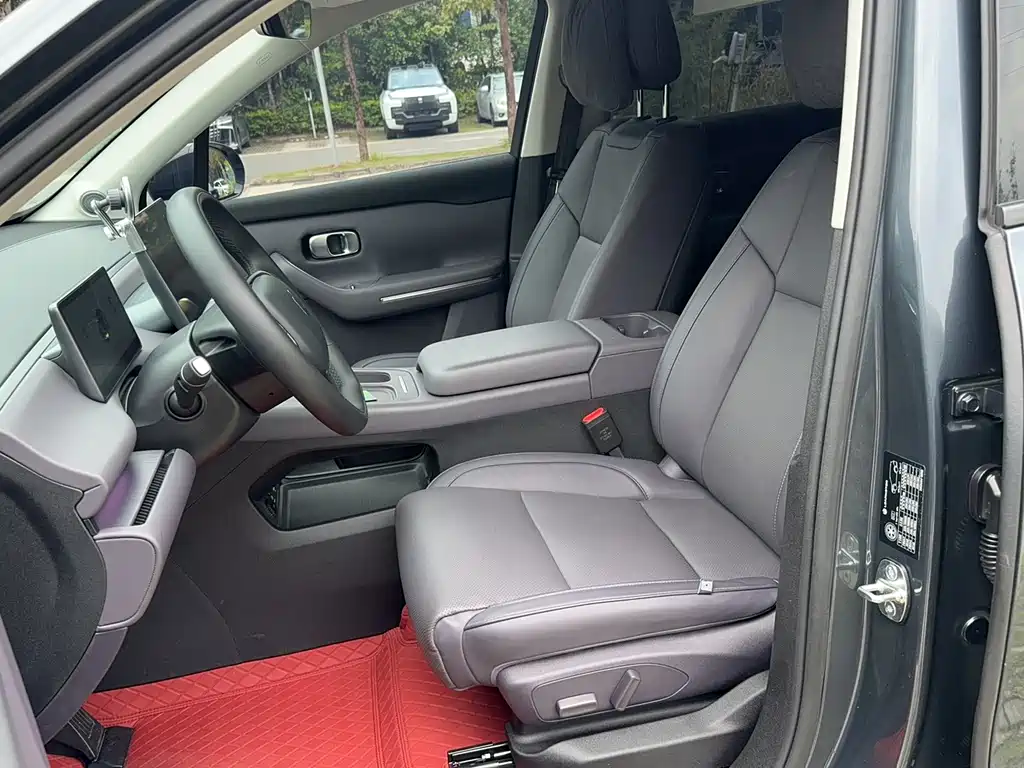 Leapmotor C16 2024 EREV 200 Premium Edition