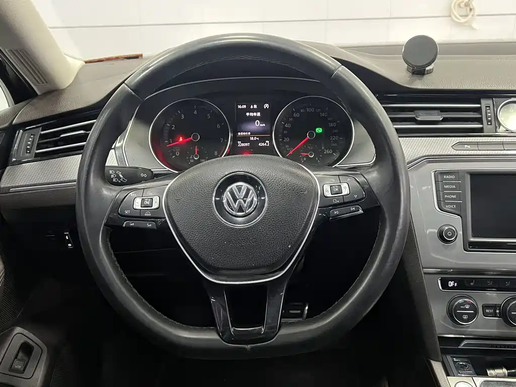 Volkswagen Passat Alltrack 2016 380TSI 4Motion