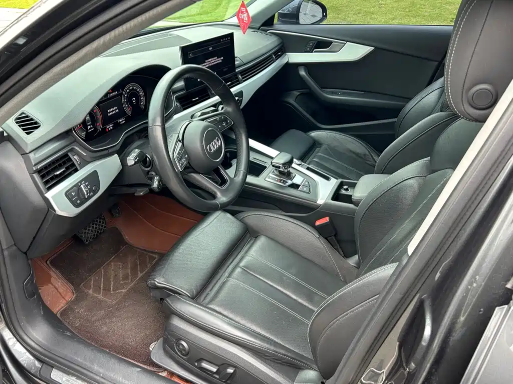 Audi A4L 2022 40 TFSI Fashion Dynamic Edition