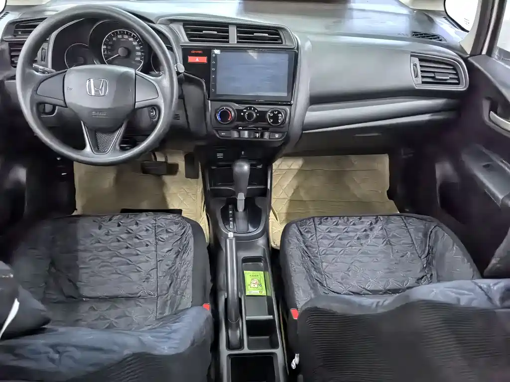 Honda Fit 2016 1.5L LXS CVT Comfort Sunroof Edition