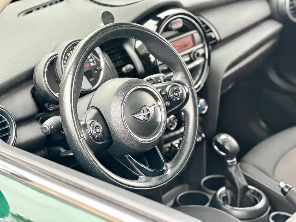 MINI 2016 1.2T ONE Pioneer