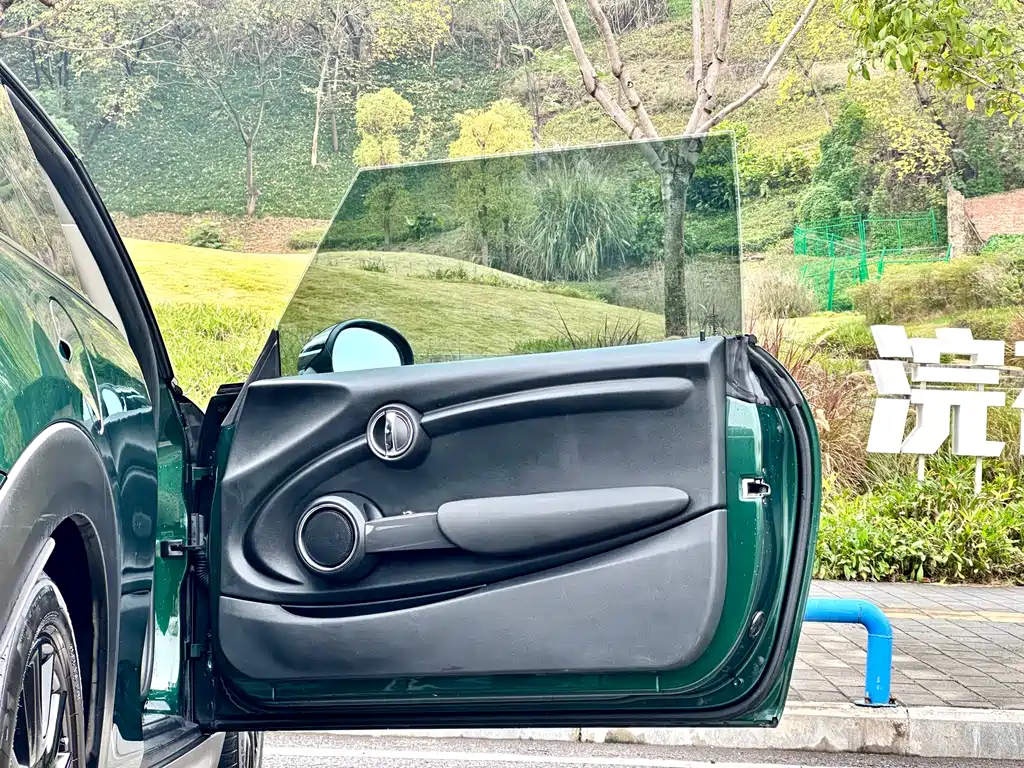 MINI 2016 1.2T ONE Pioneer