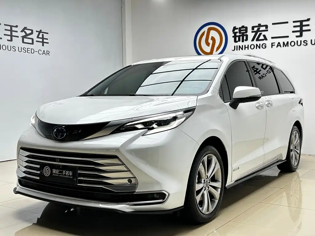 Toyota Sienna 2024 2.5L Hybrid Platinum Edition