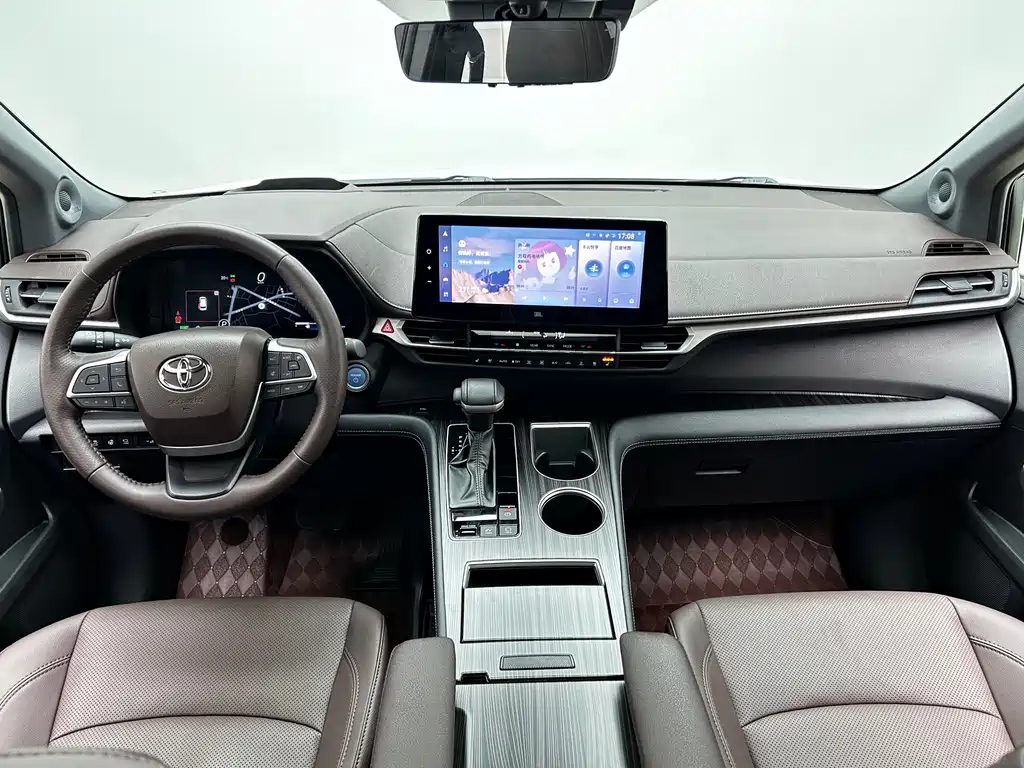 Toyota Sienna 2024 2.5L Hybrid Platinum Edition