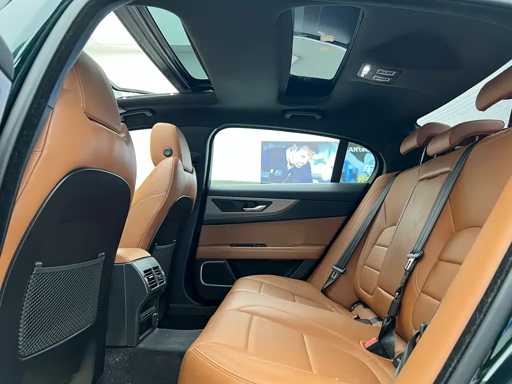 Jaguar XEL 2021 2.0T 250PS R-DYNAMIC S