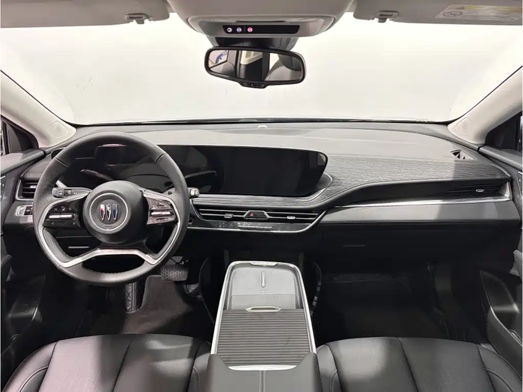 Buick LaCrosse 2025 28T Platinum Edition