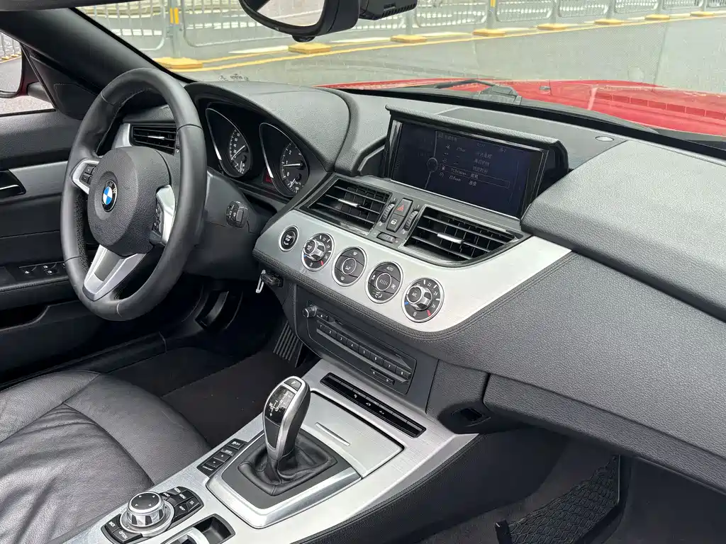 BMW Z4 2013 sDrive20i Leading Edition