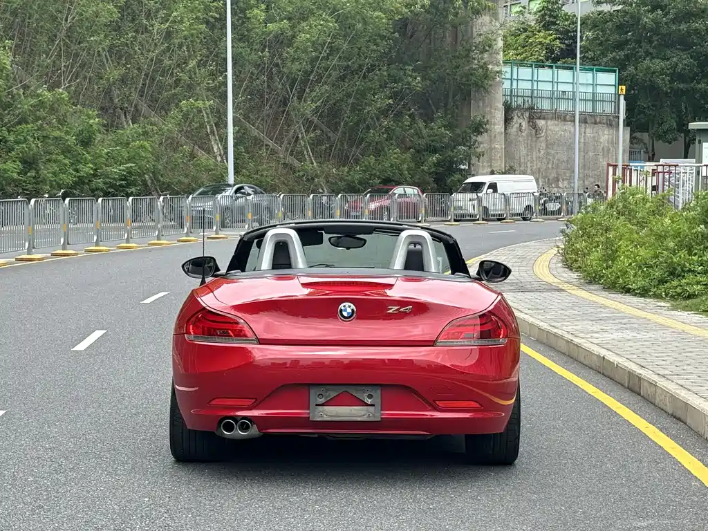 BMW Z4 2013 sDrive20i Leading Edition