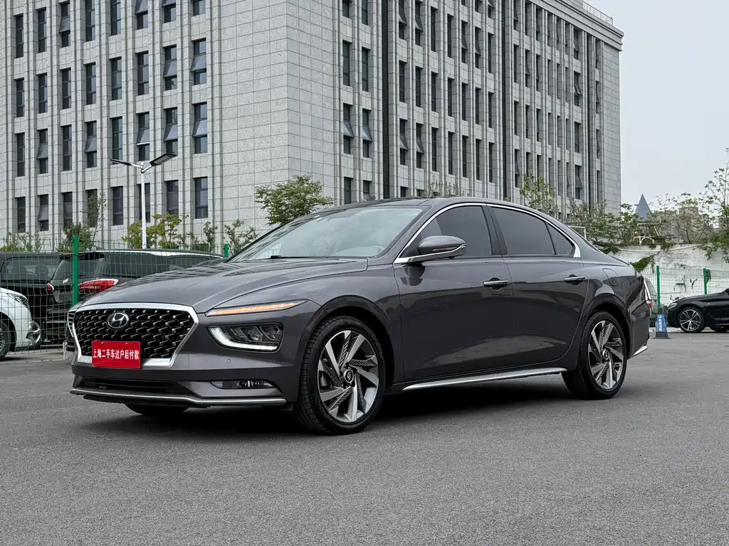 Hyundai Mistra 2021 270TGDi DCT TOP Flagship Edition
