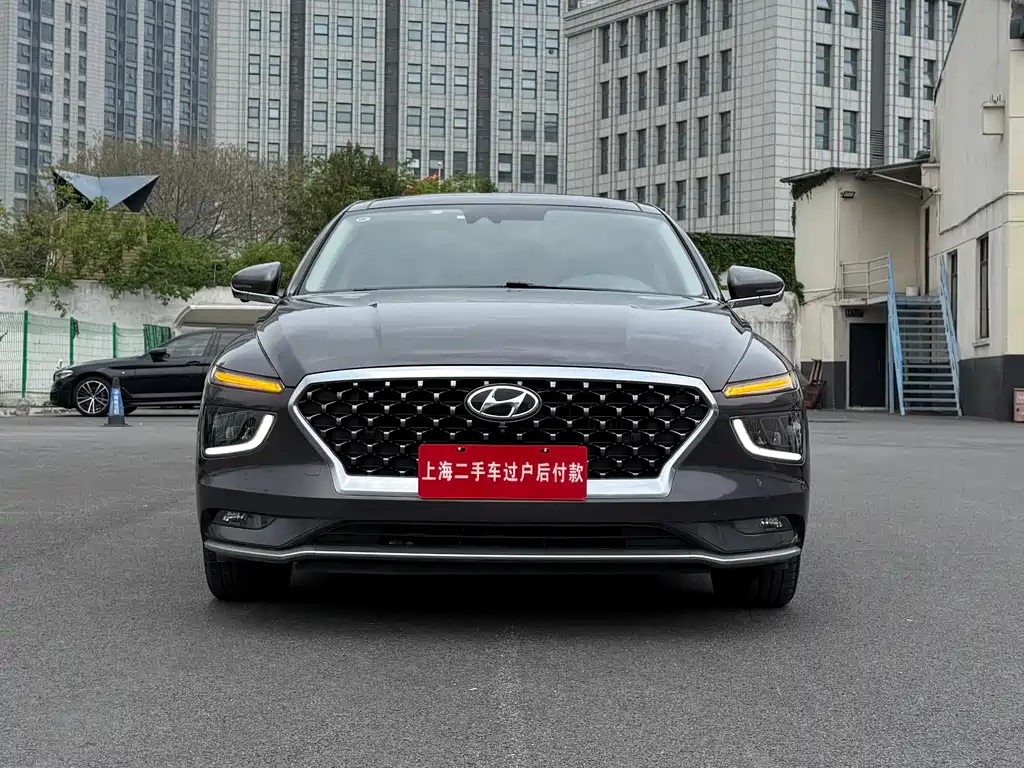Hyundai Mistra 2021 270TGDi DCT TOP Flagship Edition