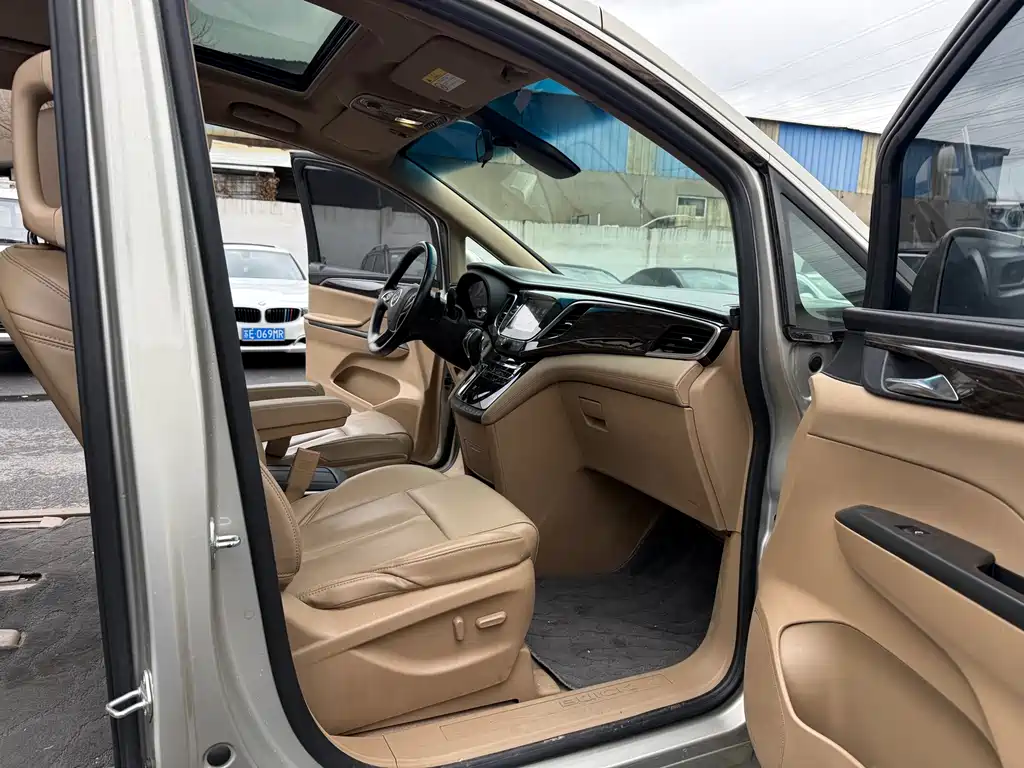 Buick GL8 2018 ES 28T Luxury China VI