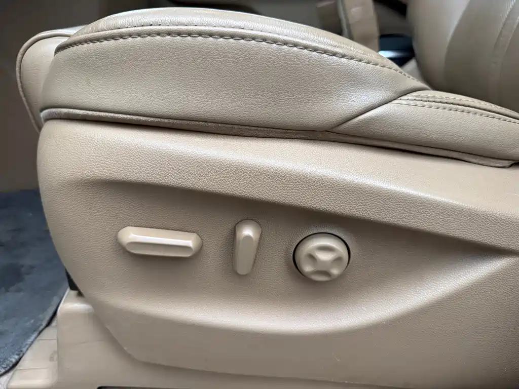 Buick GL8 2018 ES 28T Luxury China VI