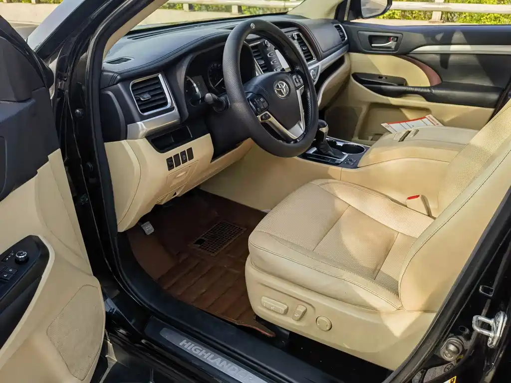 Toyota Highlander 2015 2.0T AWD Luxury Edition 7-Seater