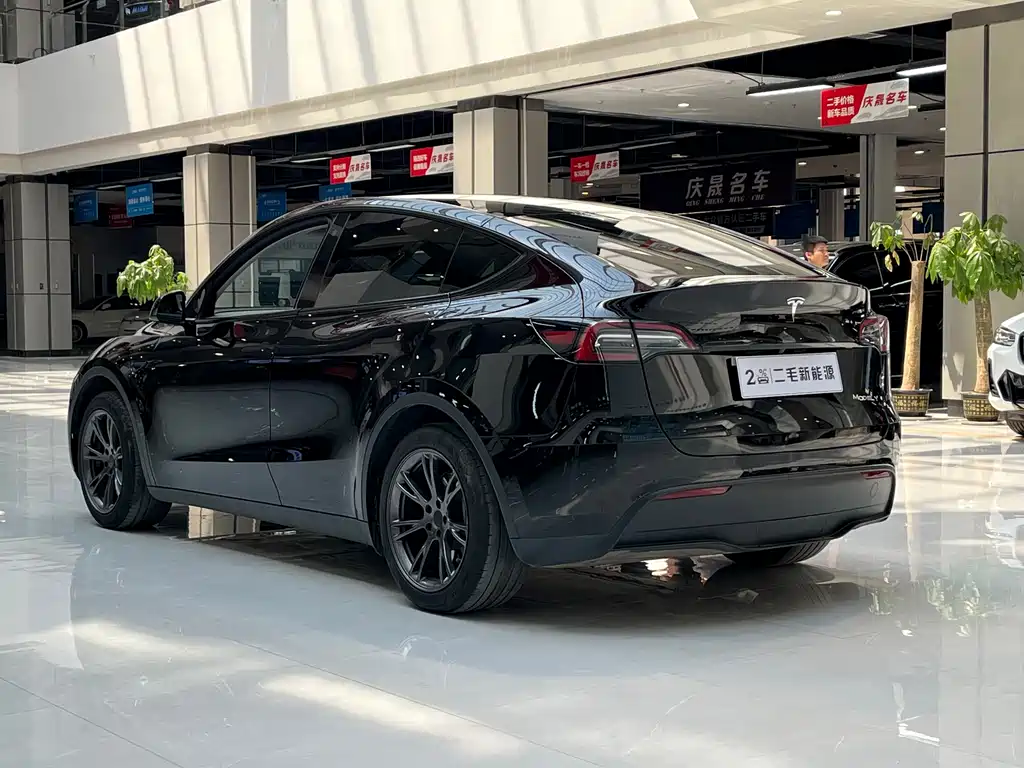 Tesla Model Y 2023 Rear-Wheel Drive