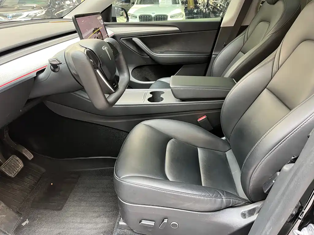 Tesla Model Y 2023 Rear-Wheel Drive