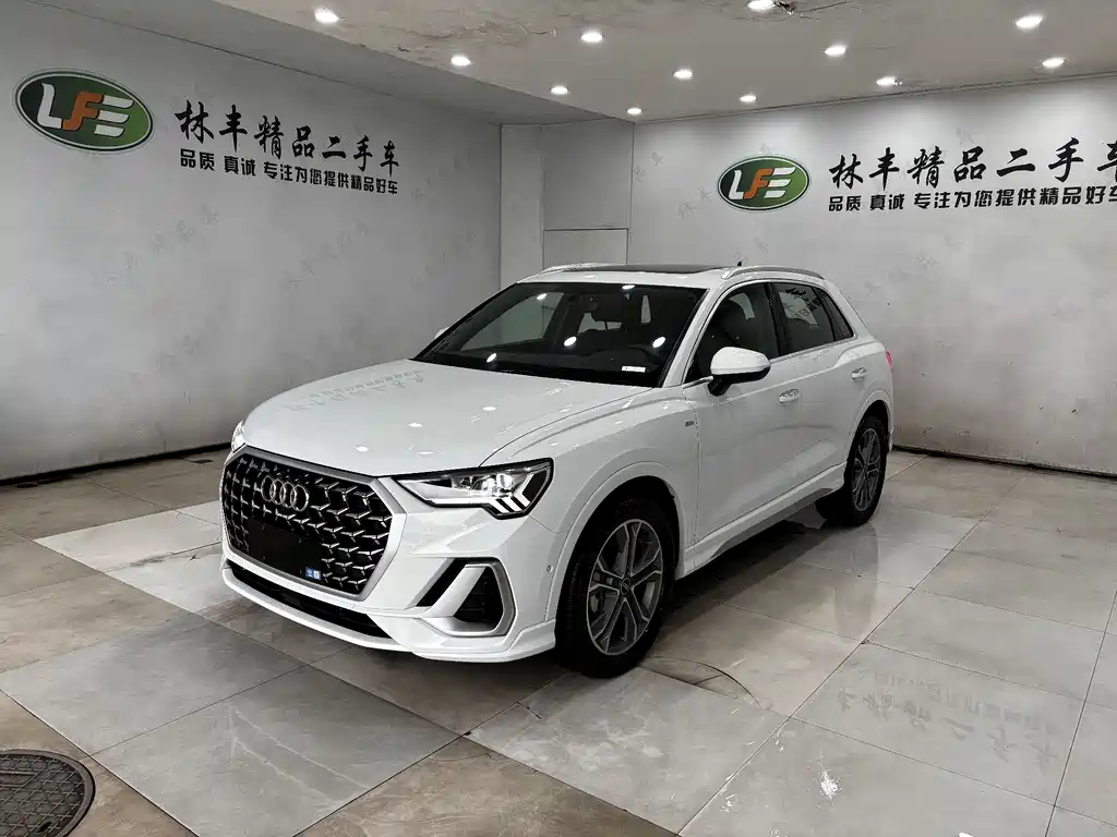 Audi Q3 2024 40 TFSI Fashion Dynamic Edition