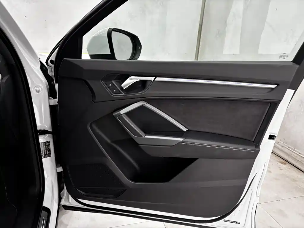 Audi Q3 2024 40 TFSI Fashion Dynamic Edition