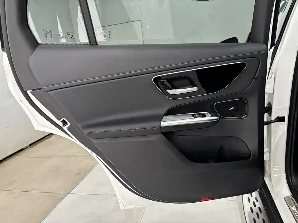 Mercedes-Benz GLC 2023 Facelift GLC 300 L 4MATIC Dynamic 5-Seater
