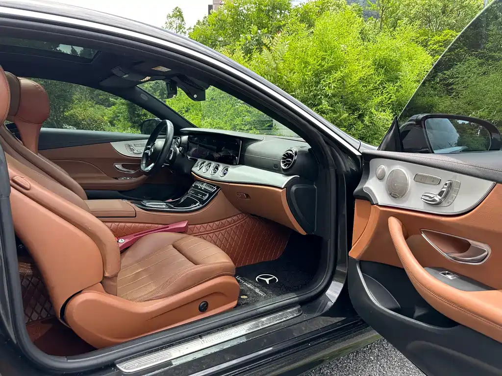 Mercedes-Benz E-Class Coupe 2023 E 300