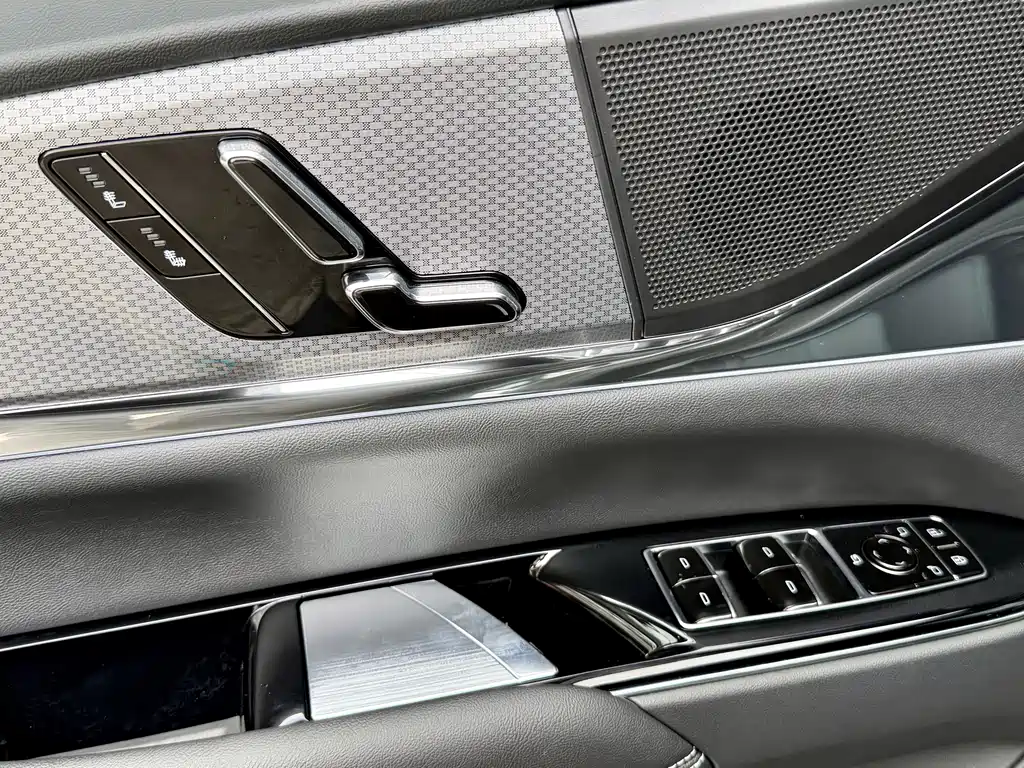 Cadillac XT5 2025 2.0T Luxury