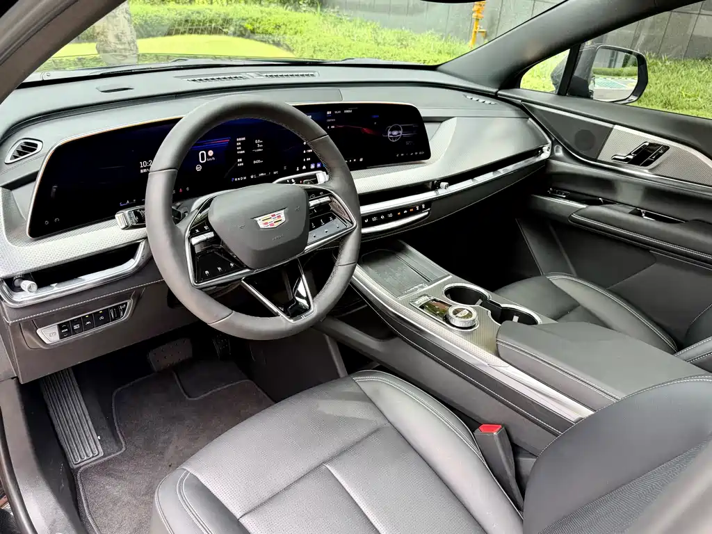Cadillac XT5 2025 2.0T Luxury