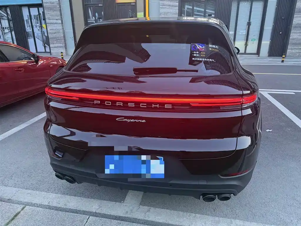 Porsche Cayenne 2024 3.0T