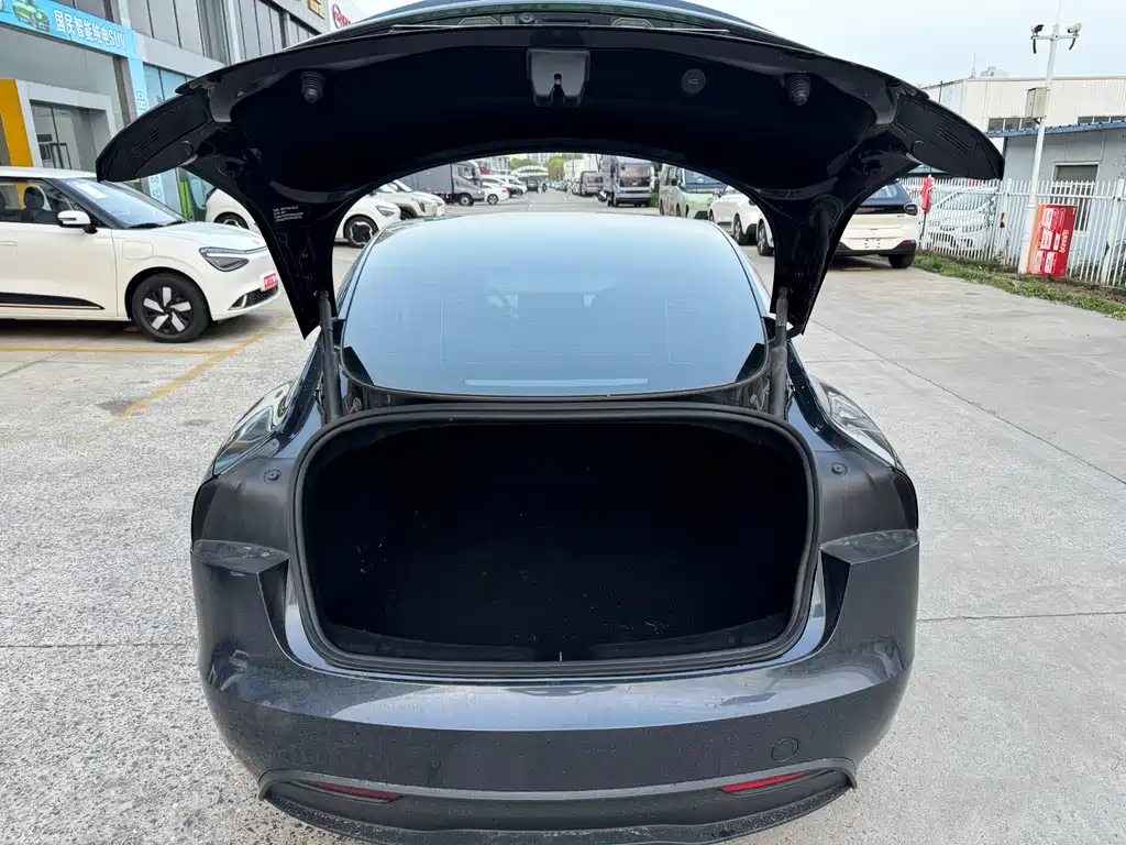 Model 3 2023 RWD