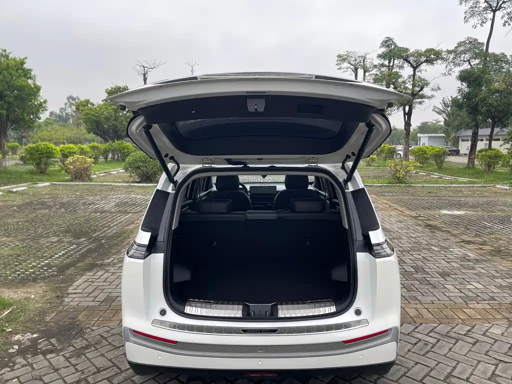 AION Y 2023 Plus 610 Smart Lead Edition Ternary Lithium