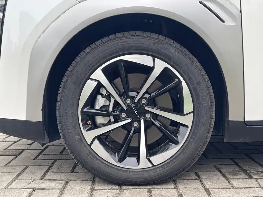 AION Y 2023 Plus 610 Smart Lead Edition Ternary Lithium