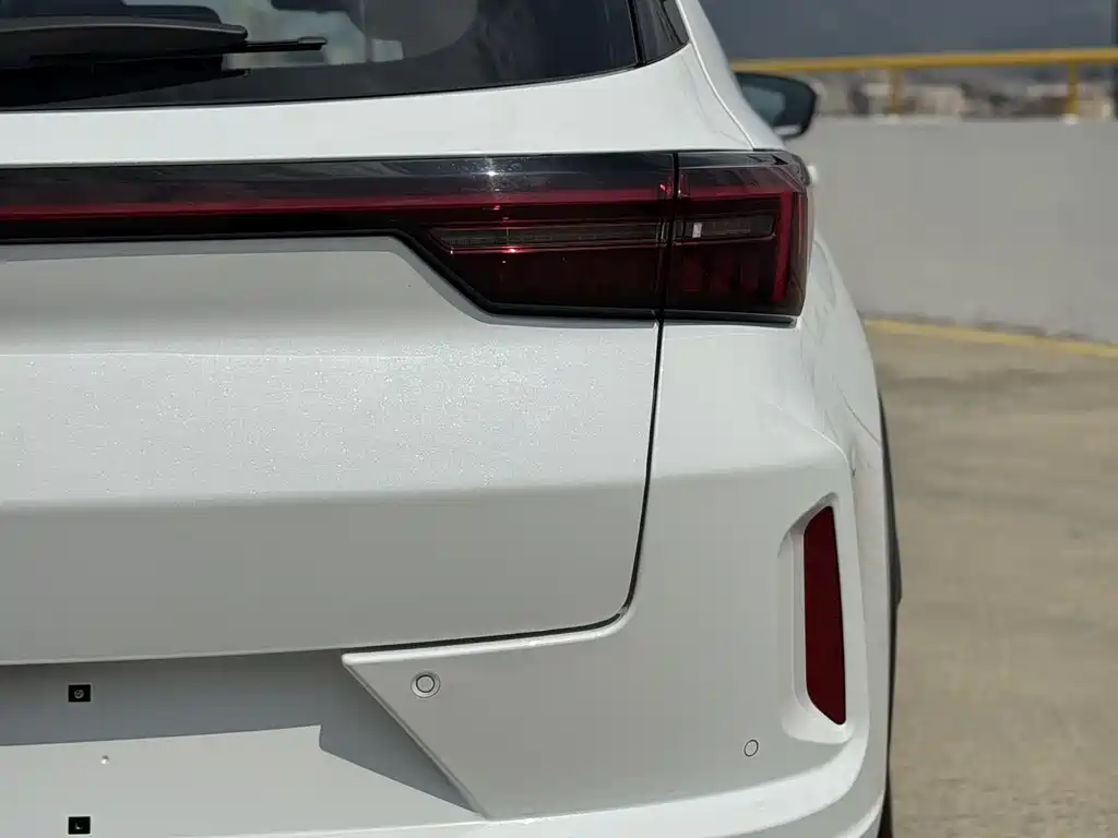 Exeed Lufeng 2023 1.5T CVT Yufeng Edition