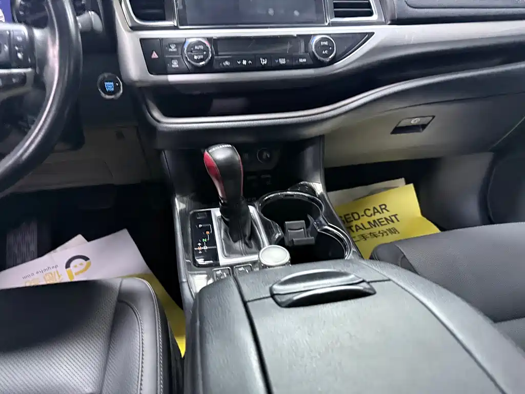 Highlander 2018 2.0T AWD Luxury Edition 7-Seater China V