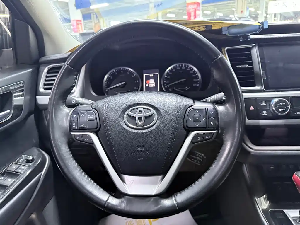 Highlander 2018 2.0T AWD Luxury Edition 7-Seater China V