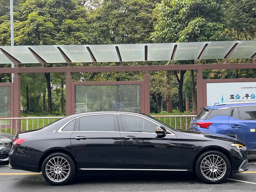 Mercedes-Benz E-Class 2022 E 260 L